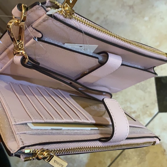 MICHAEL KORS LG DOUBLE ZIP WRISTLET POWDER BLUSH - Picture 11 of 11